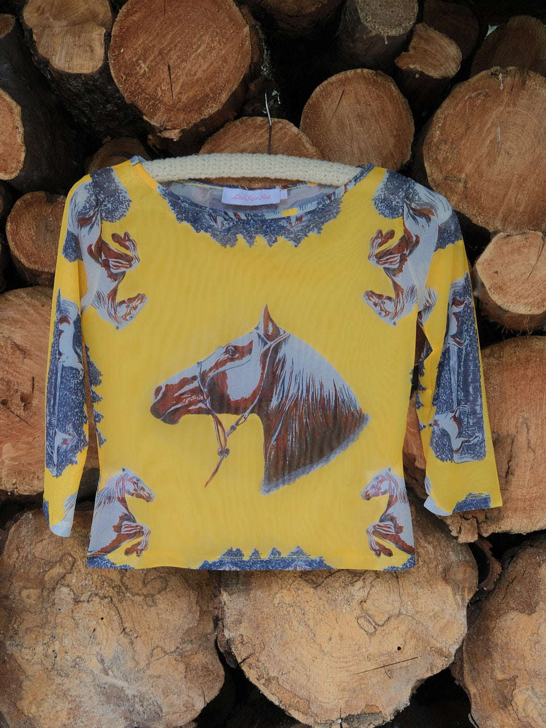 Nia Top - Heritage Horse – Lisa Says Gah